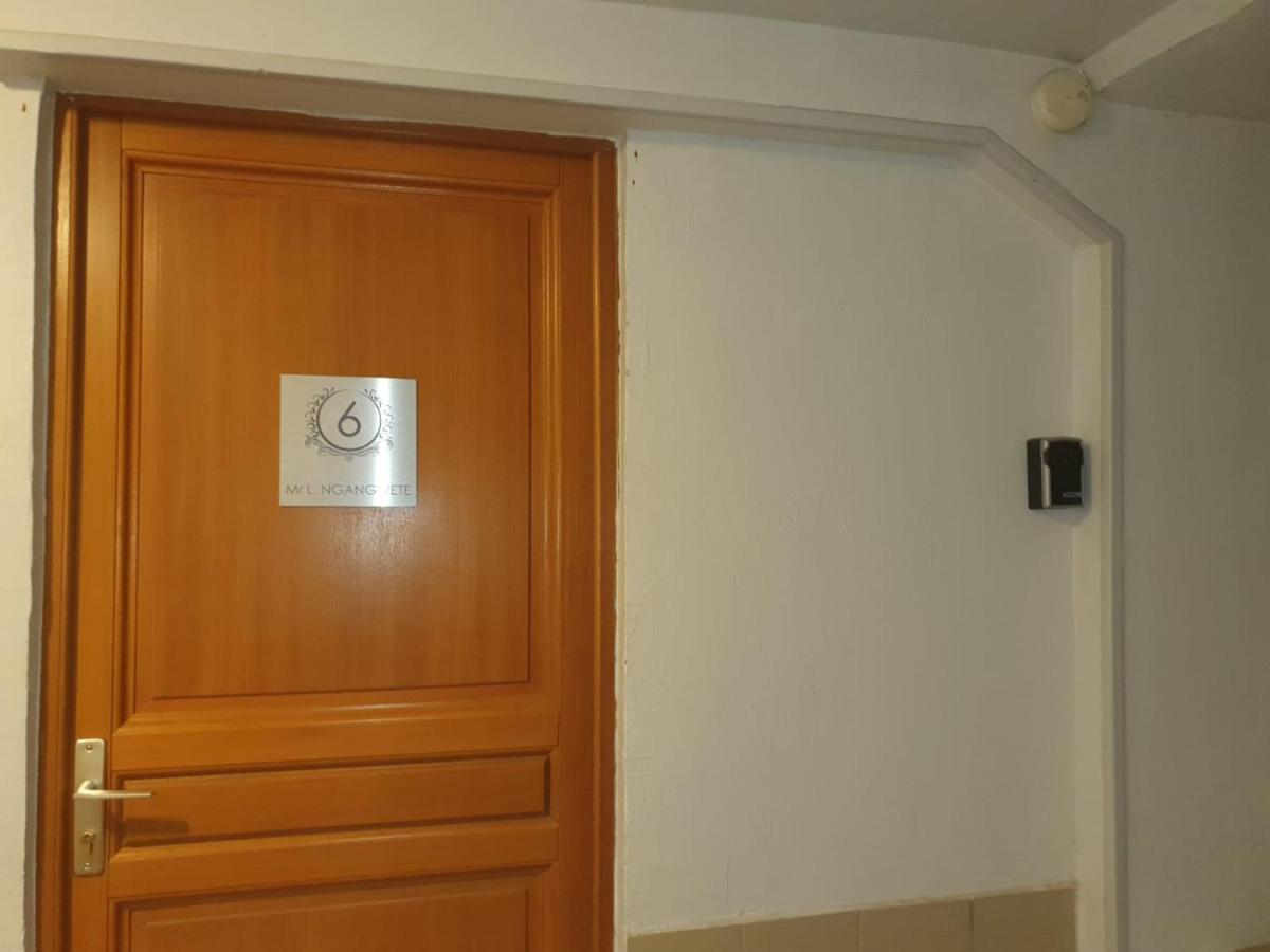 Chambre Privee Numero 1 Dans Un Superbe Appartement En Colocation Montataire Екстер'єр фото